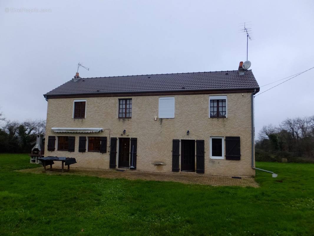 Maison à THAUMIERS