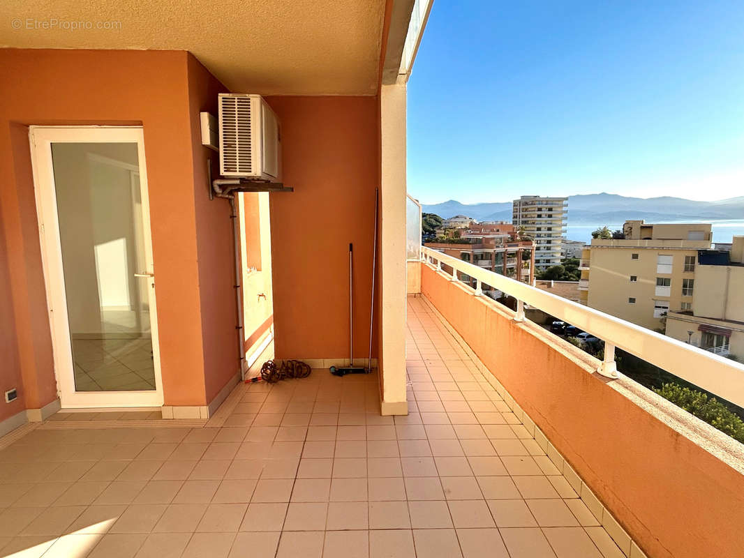 Appartement à AJACCIO