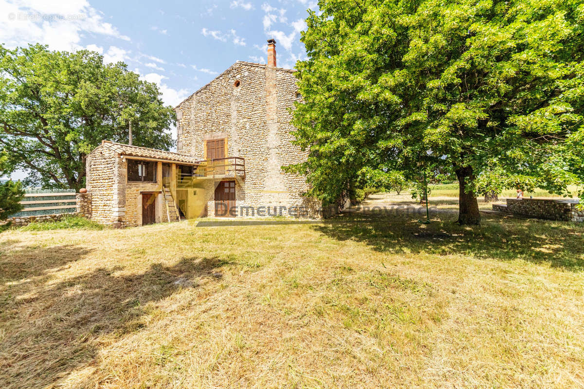 Maison à BUISSON