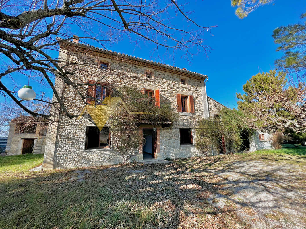 Maison à BUISSON