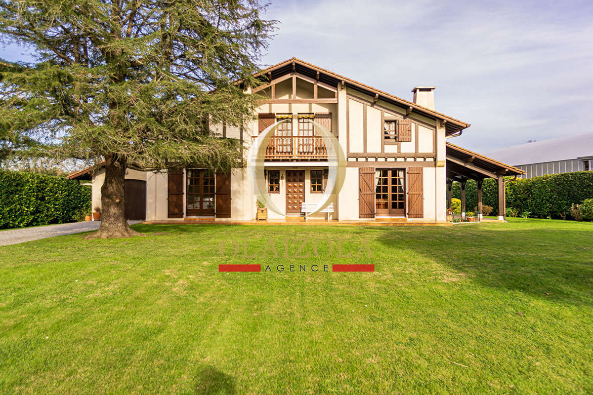 Maison à ARCANGUES