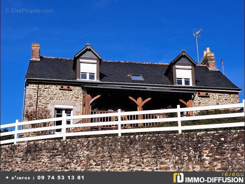 Maison à LOUPFOUGERES