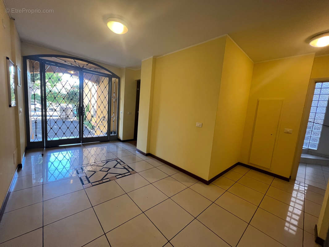 Appartement à MENTON