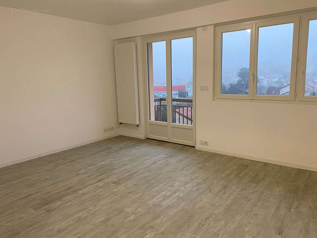 Appartement à MONTCEAU-LES-MINES