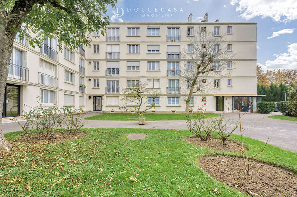 Appartement à LE PERREUX-SUR-MARNE