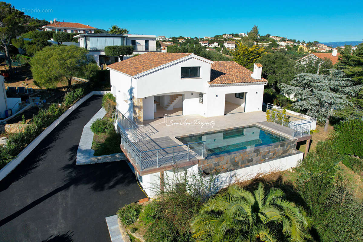 Maison à FREJUS