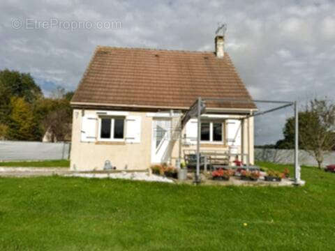 Maison à BEAUMONT-LE-ROGER