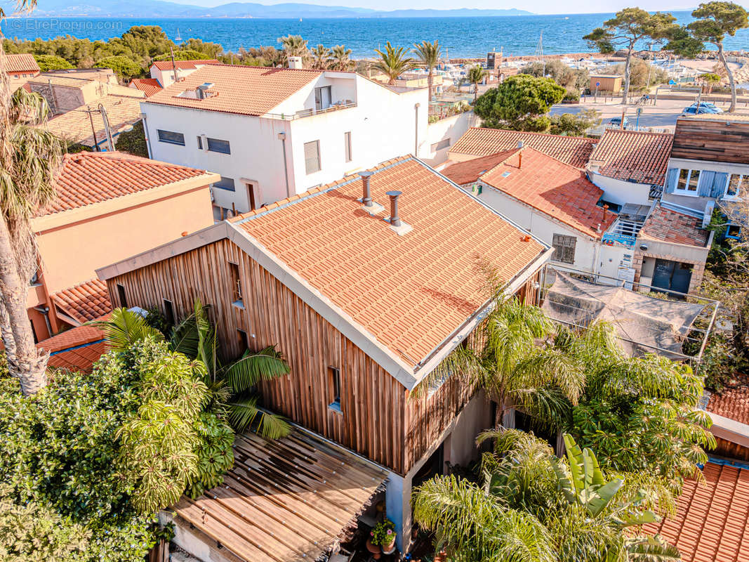 Maison à HYERES