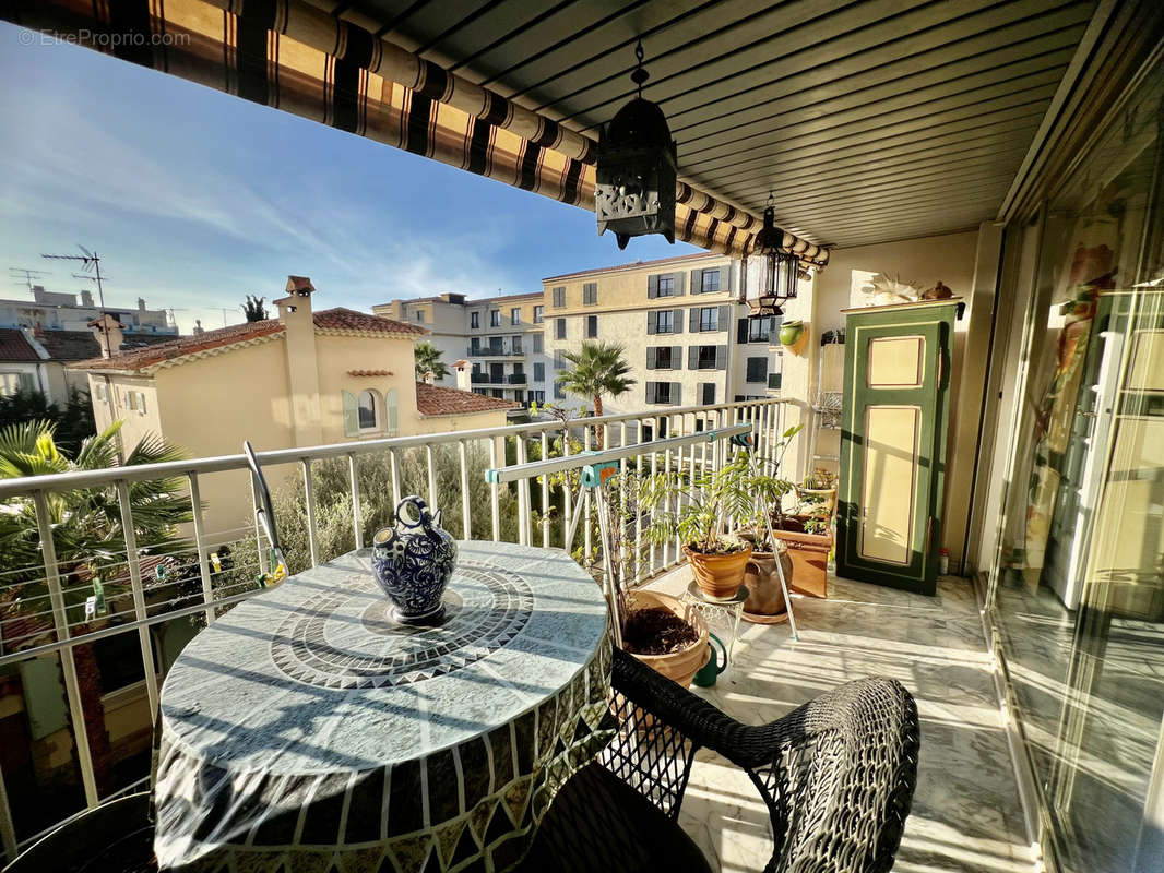 Appartement à HYERES