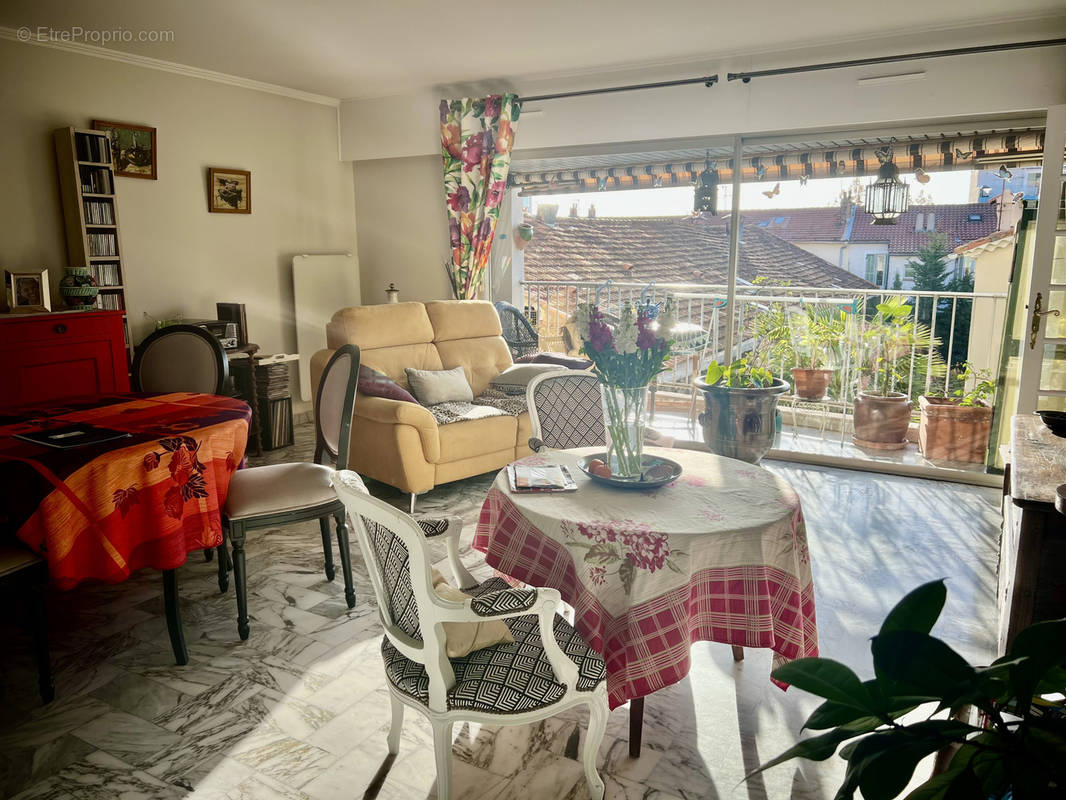 Appartement à HYERES