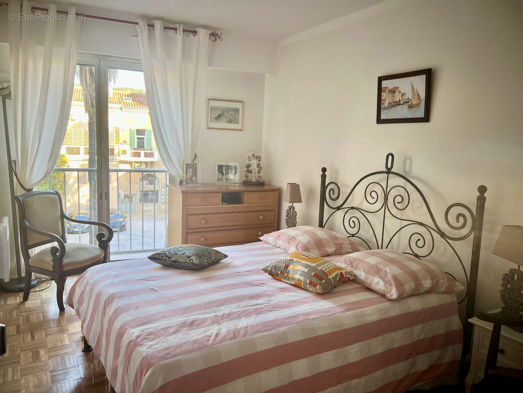 Appartement à HYERES