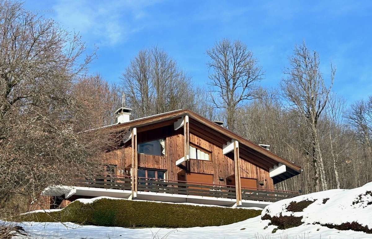 Appartement à LA CLUSAZ