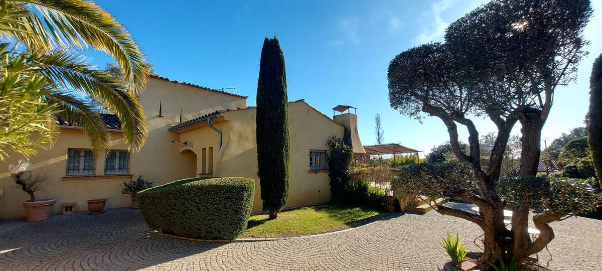 Maison à FREJUS