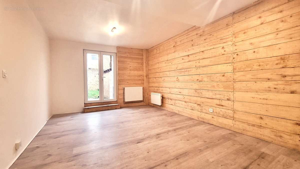 Appartement à CHARLEVILLE-MEZIERES