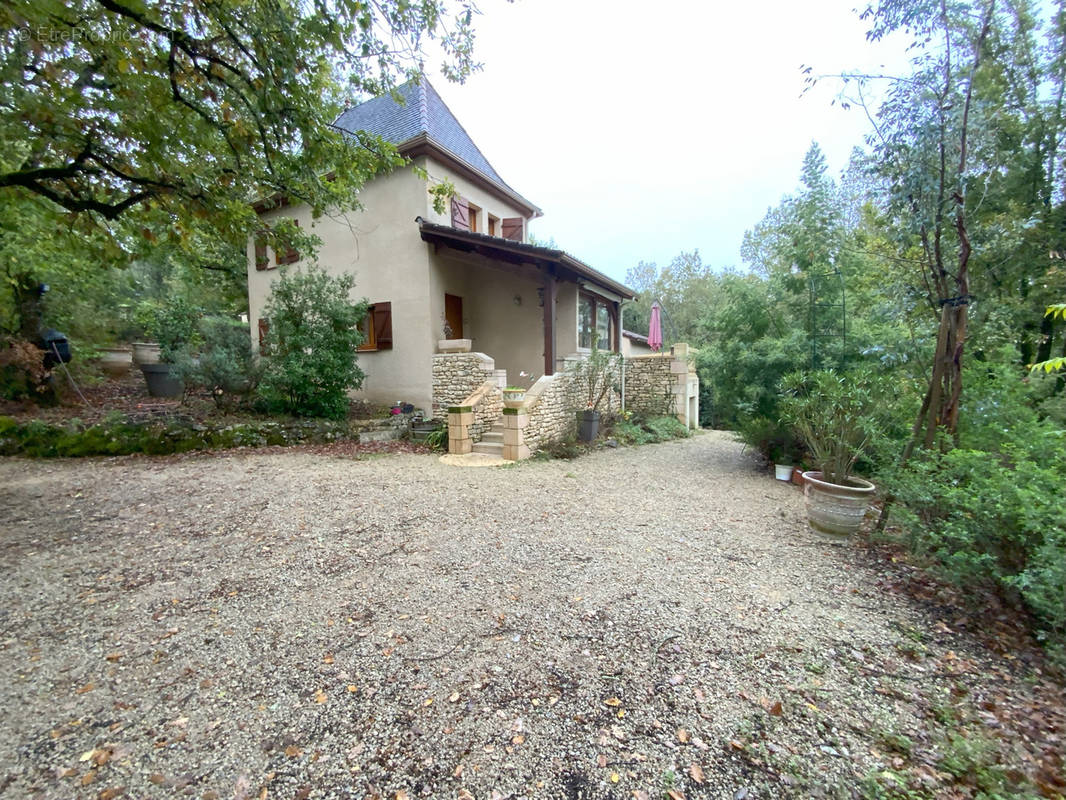 Maison à PRAYSSAC