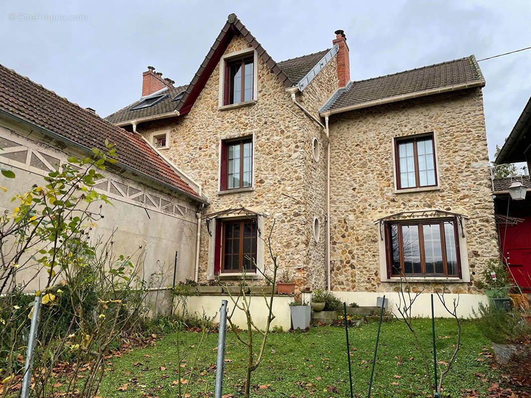 Maison à SAACY-SUR-MARNE