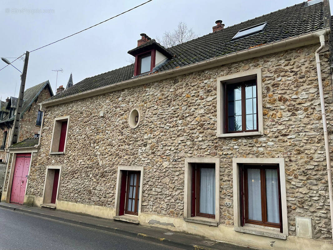 Maison à SAACY-SUR-MARNE