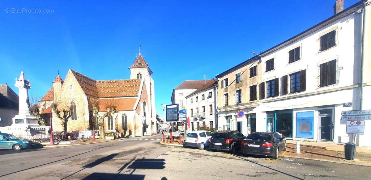 Commerce à SAINT-JEAN-DE-LOSNE