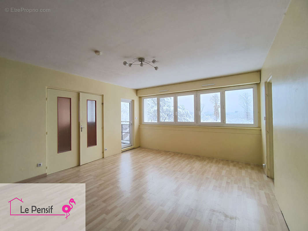 Appartement à LUXEUIL-LES-BAINS