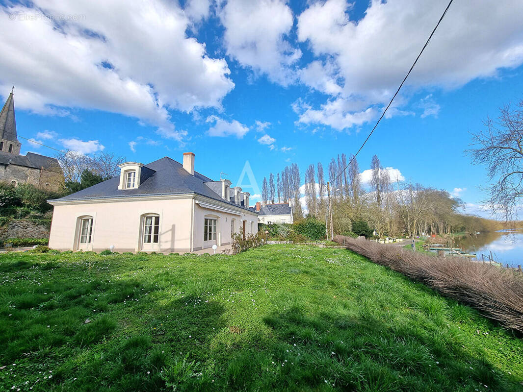 Maison à CHATEAUNEUF-SUR-SARTHE