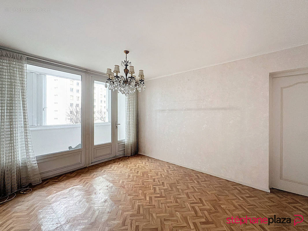 Appartement à LYON-8E