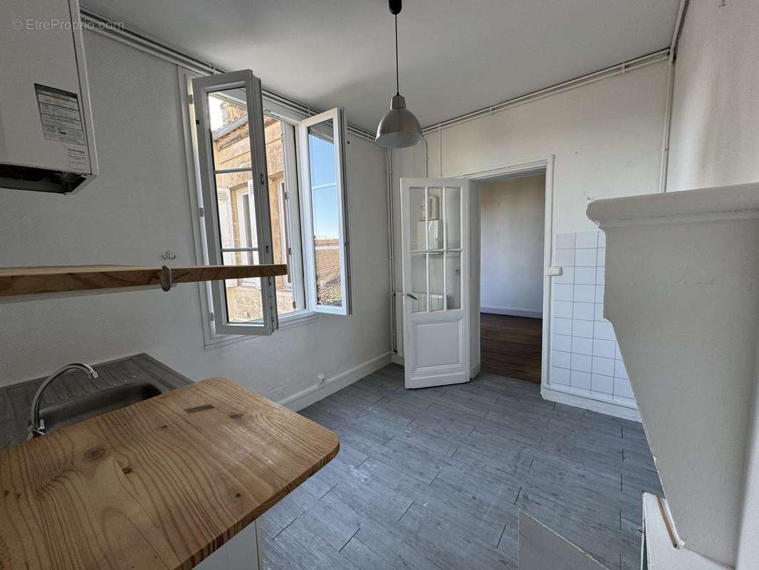 Cuisine - Appartement à BORDEAUX