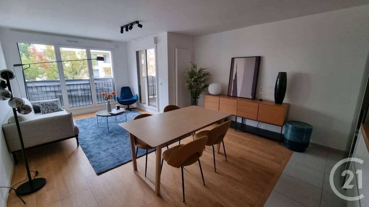 Appartement à SAINT-MAUR-DES-FOSSES