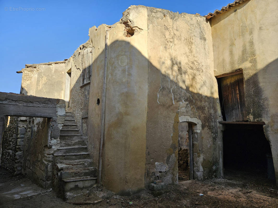 Maison à SAINT-GENIES-DE-COMOLAS