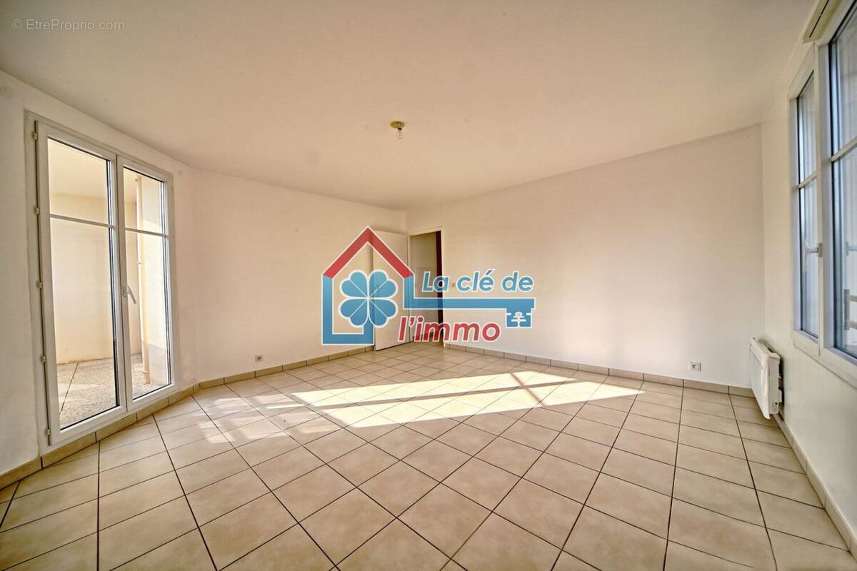 Appartement à MOISSY-CRAMAYEL