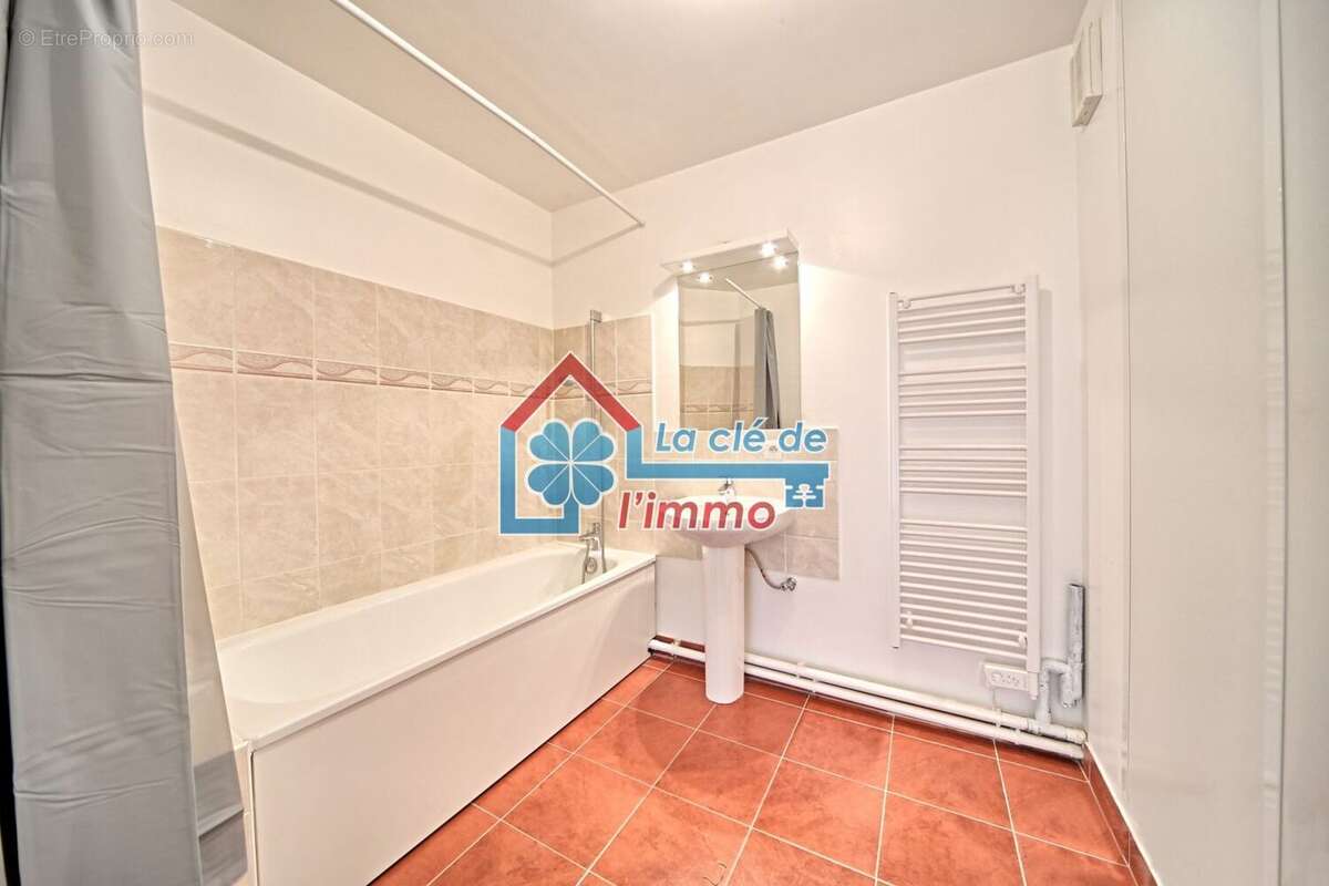 Appartement à MOISSY-CRAMAYEL