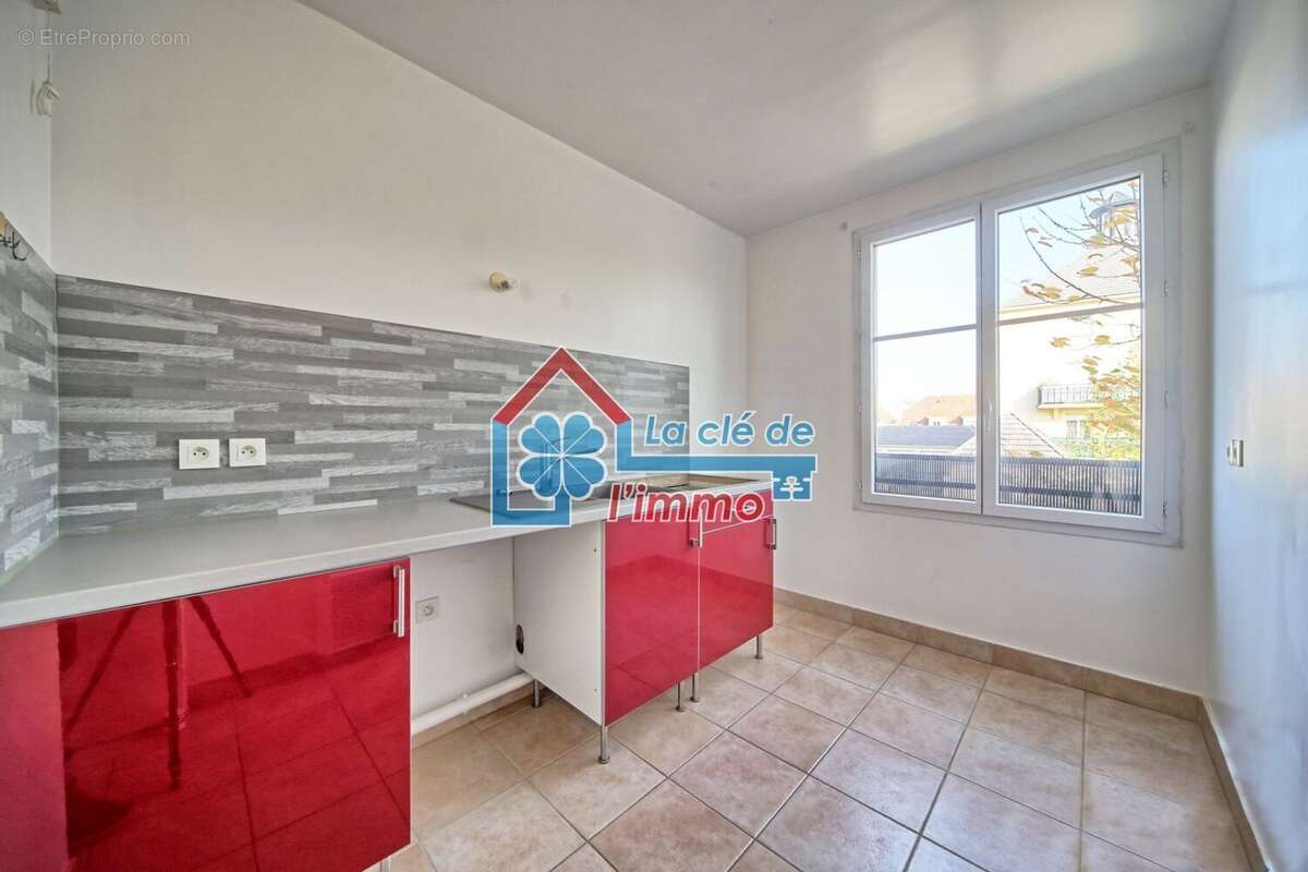 Appartement à MOISSY-CRAMAYEL