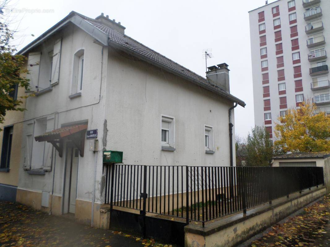 Maison à CHARLEVILLE-MEZIERES