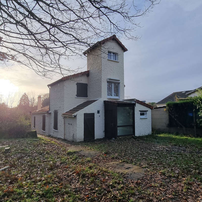 Maison à JANVRY