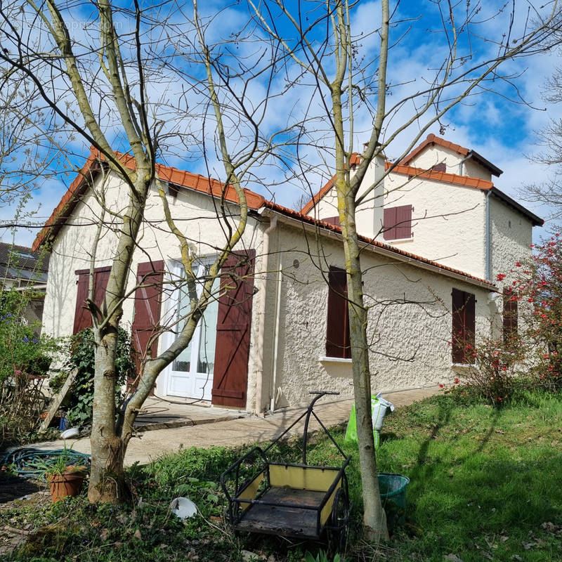 Maison à JANVRY