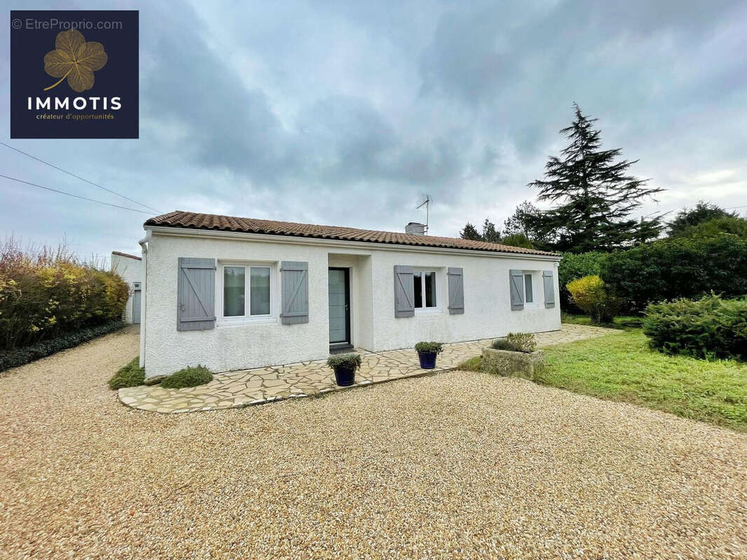 Maison à TONNAY-CHARENTE