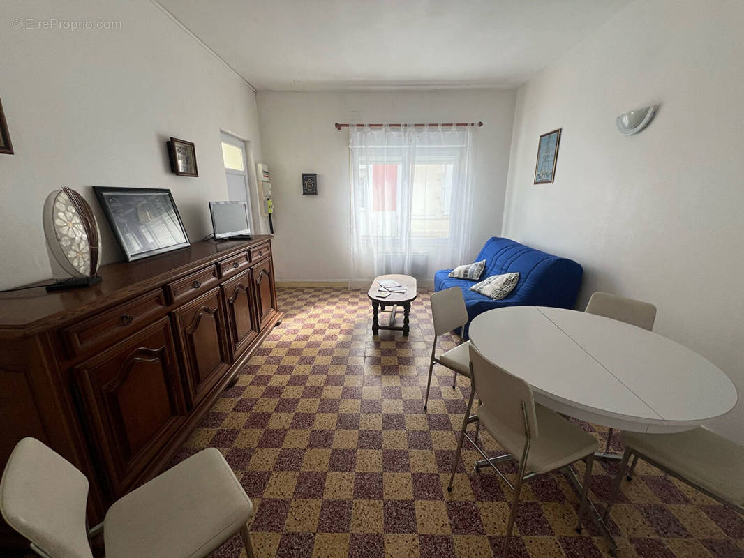 Appartement à FOURAS