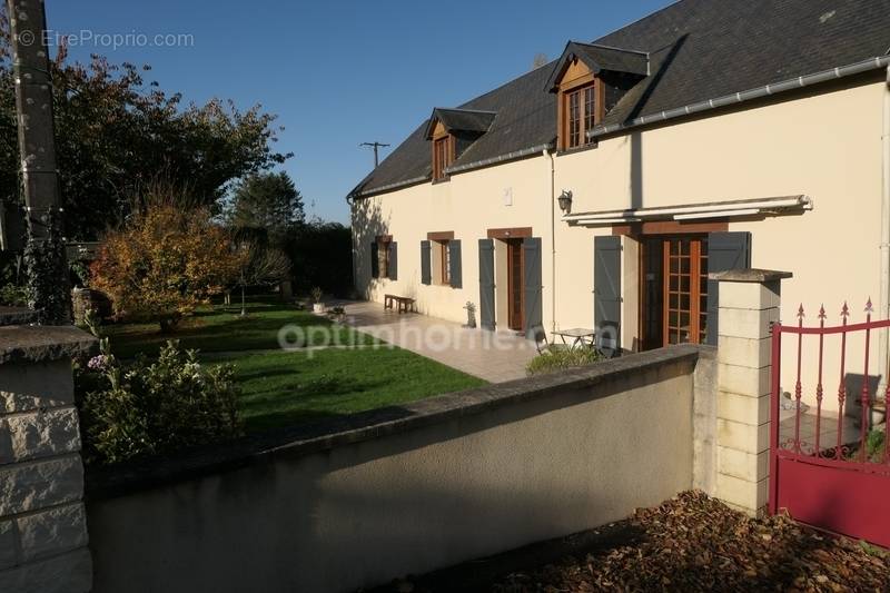 Maison à LA LANDE-SUR-DROME