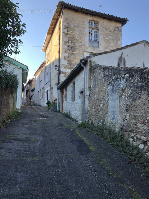 Maison à NERAC