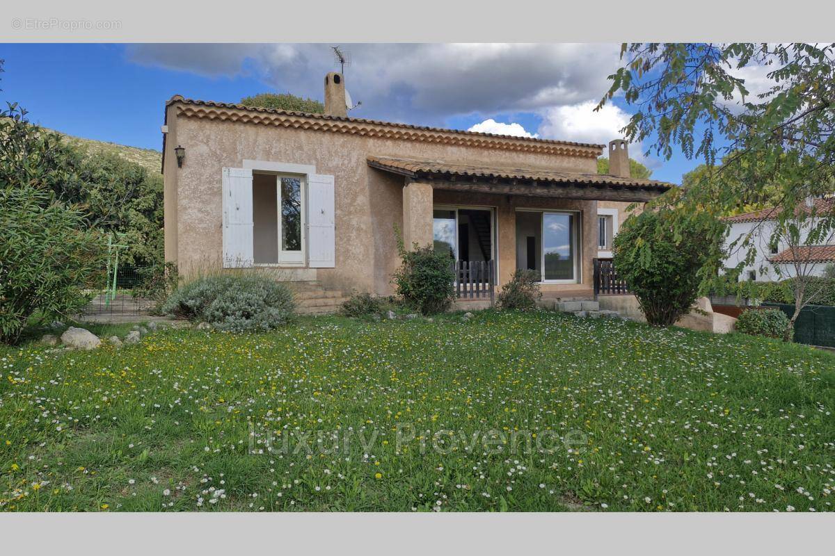 Maison à PUYLOUBIER