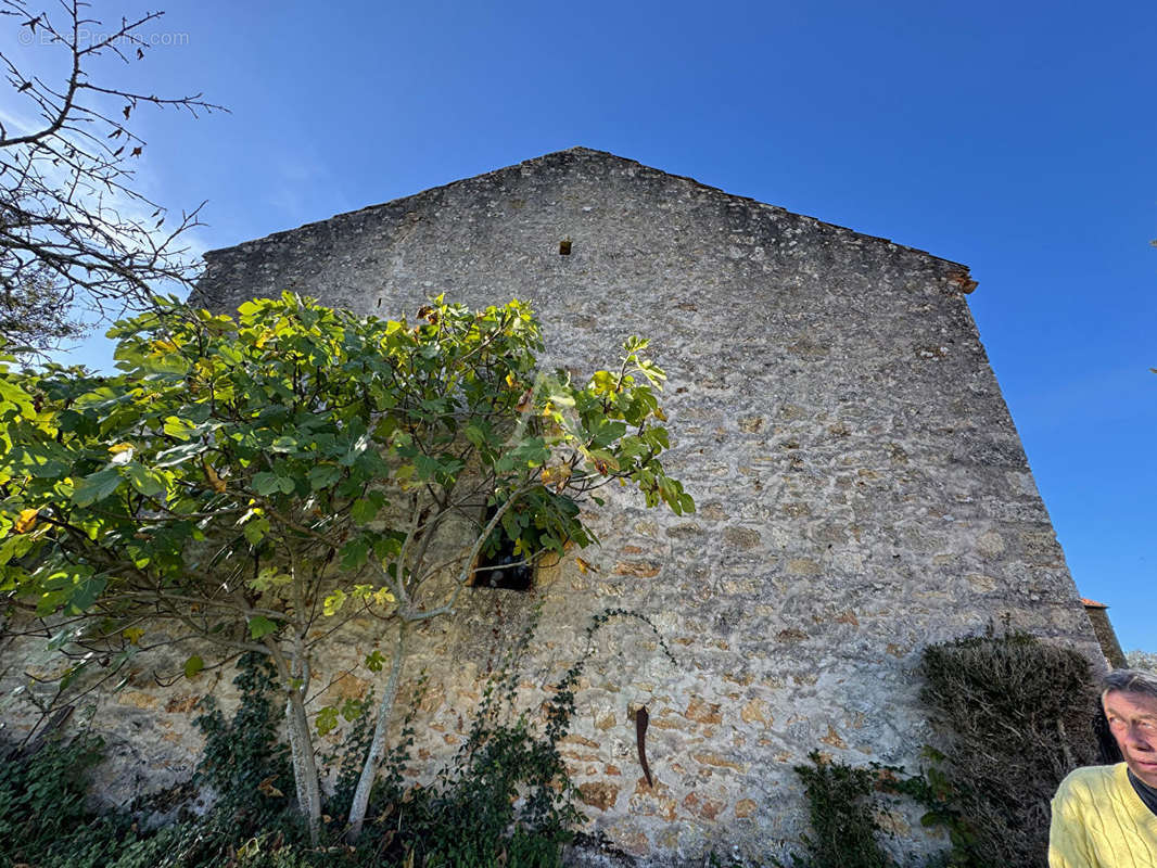 Maison à MONTCABRIER