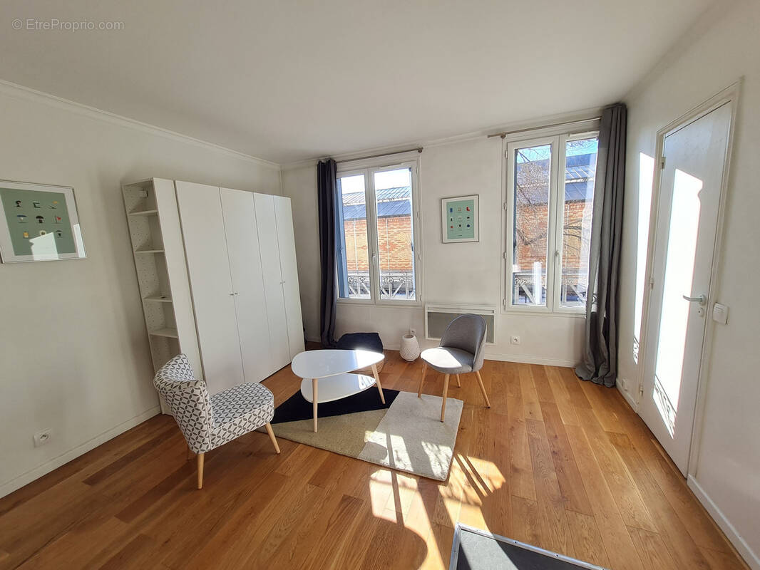 Appartement à PARIS-15E