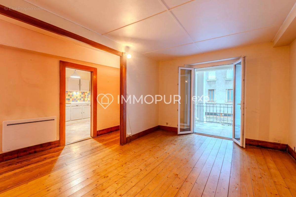 Appartement à EVIAN-LES-BAINS