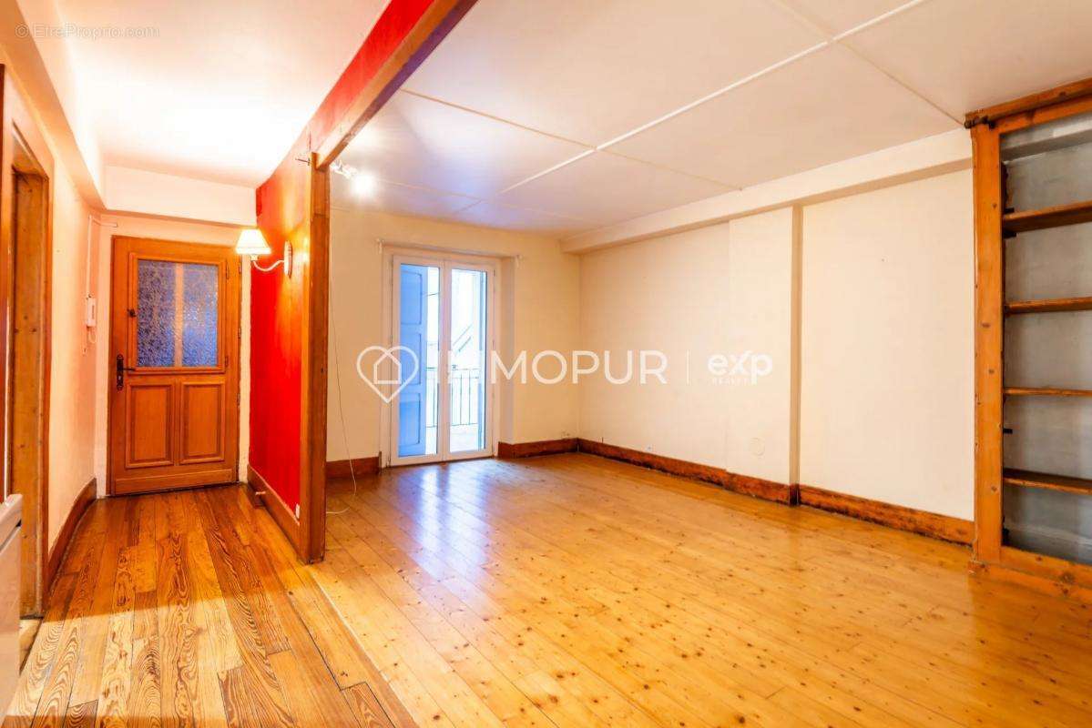 Appartement à EVIAN-LES-BAINS