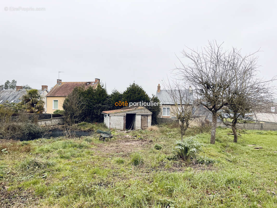 Terrain à CARENTAN