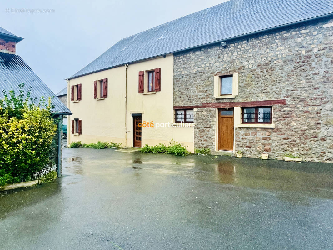 Maison à MONTMARTIN-EN-GRAIGNES