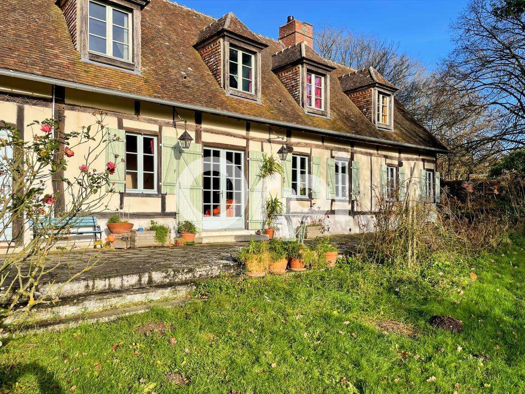 Maison à LES BAUX-SAINTE-CROIX