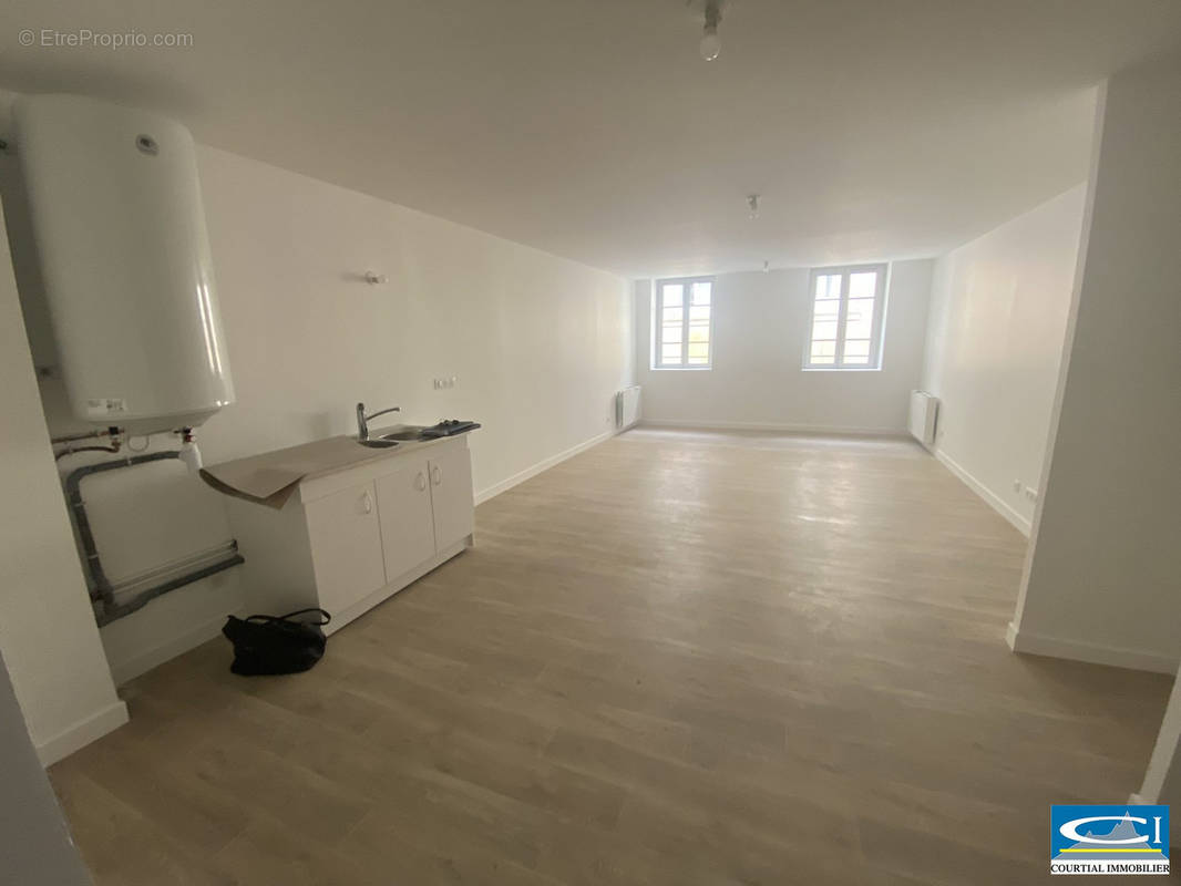 Appartement à TOURNON-SUR-RHONE