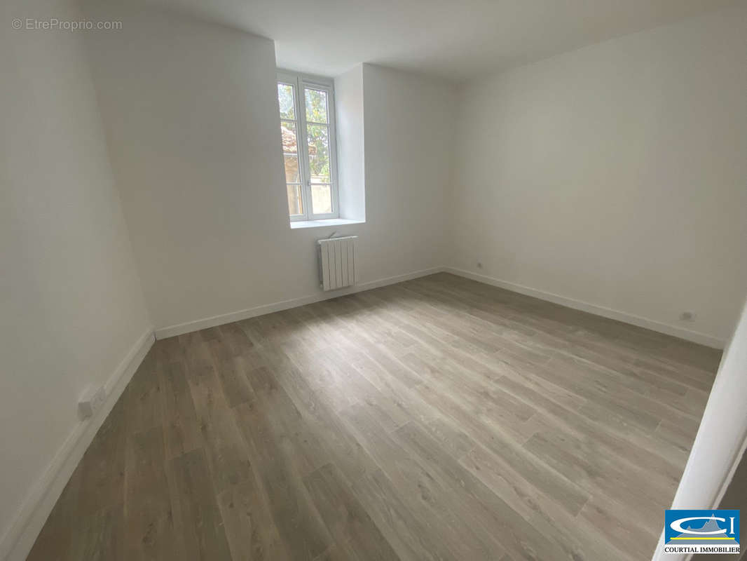 Appartement à TOURNON-SUR-RHONE