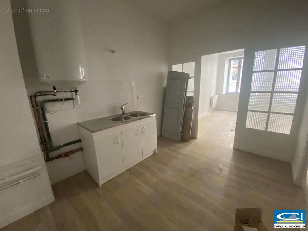 Appartement à TOURNON-SUR-RHONE