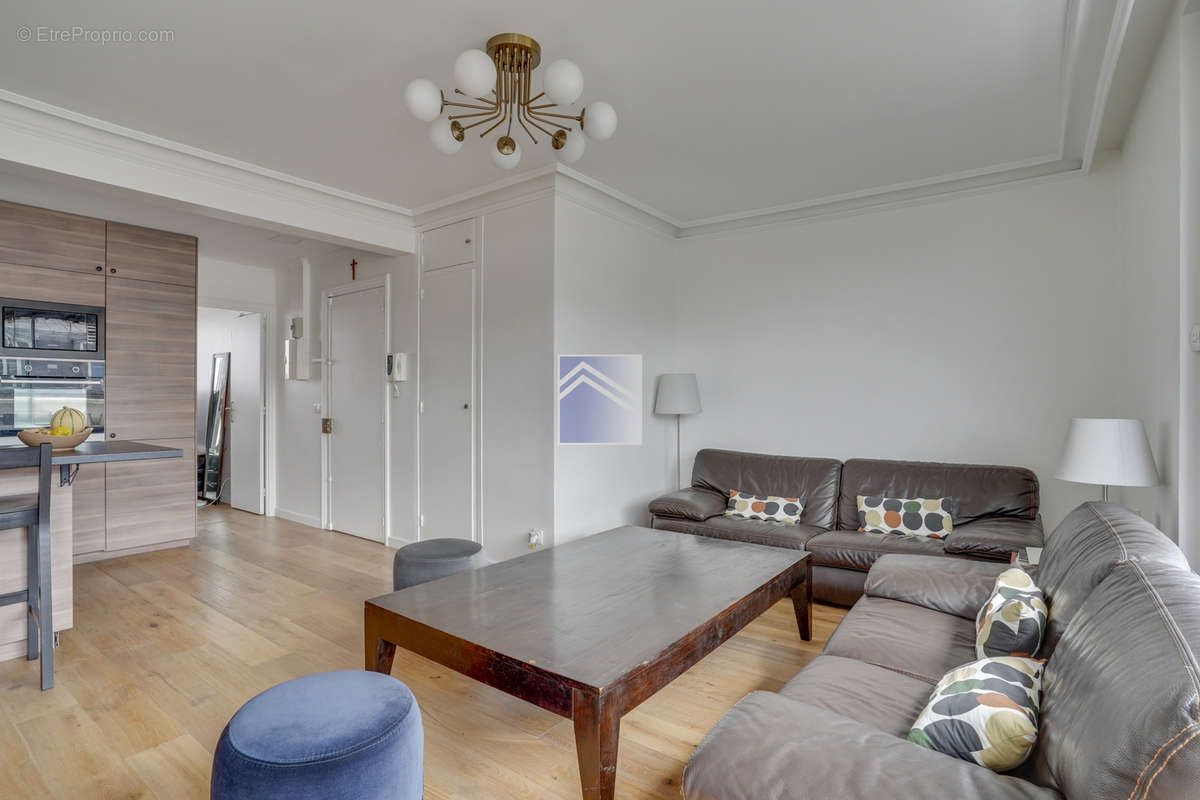 Appartement à LEVALLOIS-PERRET